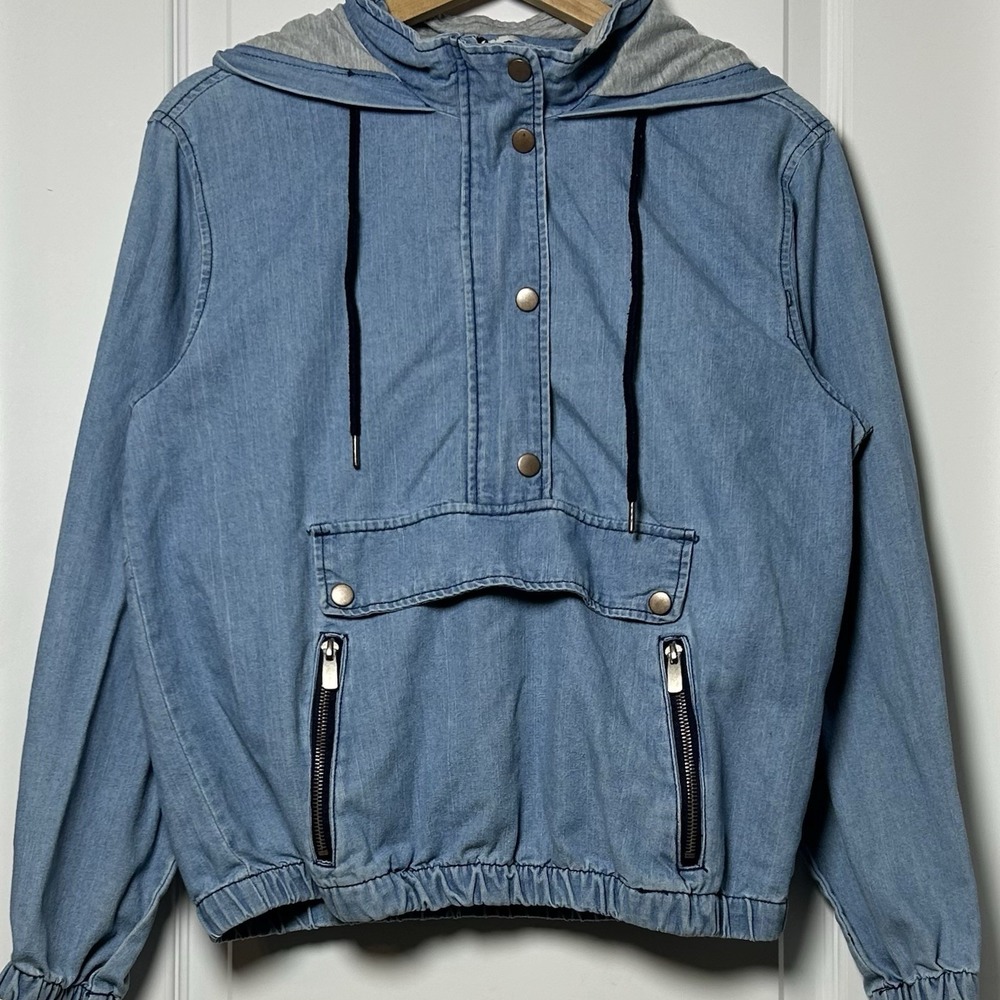 1 Sunset Lane Light Wash Denim Hooded Anorak Jacket Gorpcore‎ Granola Girl Style